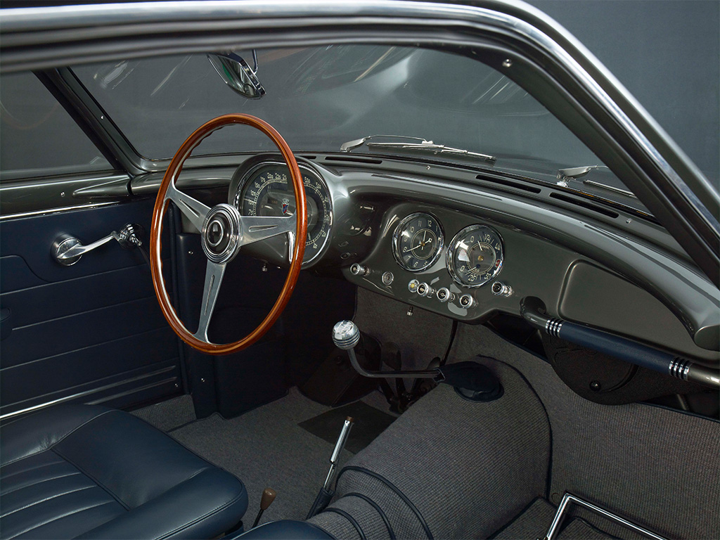 1953 FIAT 8V Supersonic - grey- 107 1953 FIAT 8V Supersonic grey interior