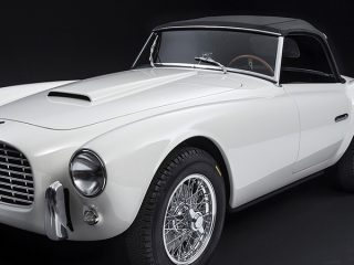 1953年 西雅塔（SIATA）8V 208S Spider——<br>SCCA 冠军得主